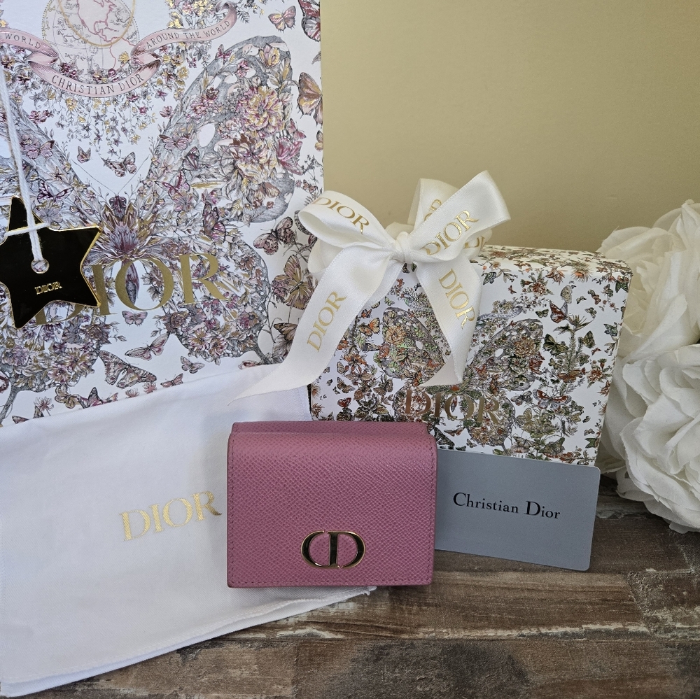 Christian Dior 30 Montaigne Compact Wallet